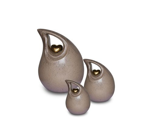 Teardrop Heart Fawn Urn